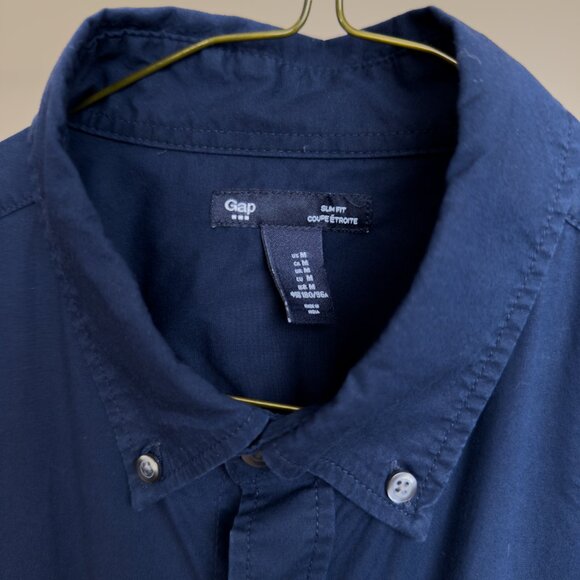 GAP Navy Blue Long Sleeve Button-Up Shirt (Medium) - Picture 4 of 4